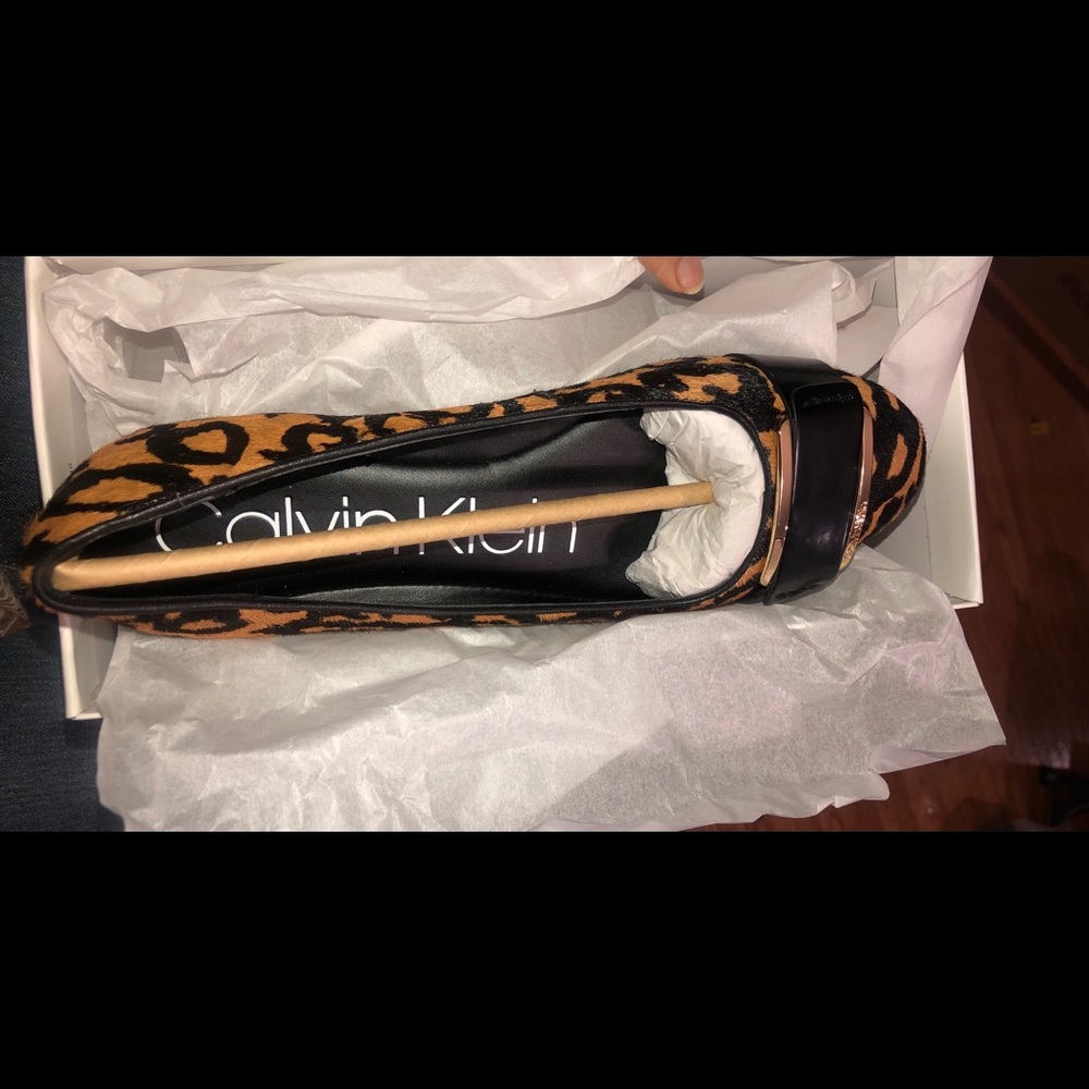 Calvin Klein flats size 7 - Picture 2 of 6